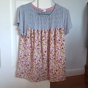 SO floral blouse top Size M